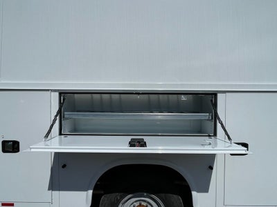 2026 Ford E-350SD Base Cutaway