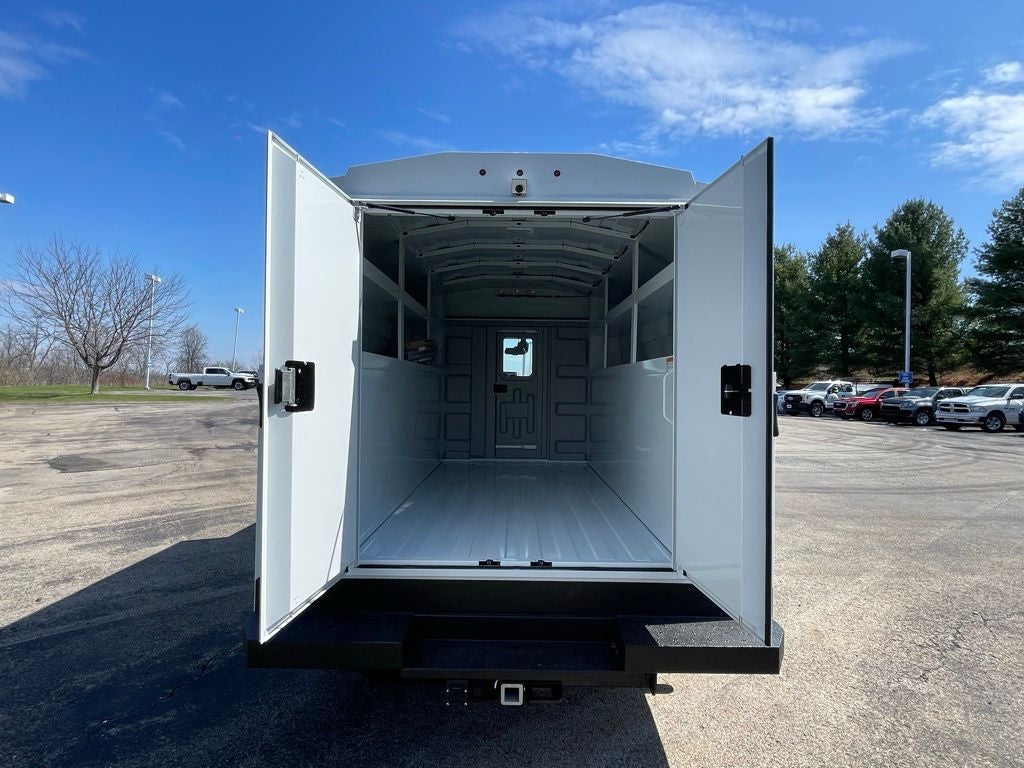 2026 Ford E-350SD Base Cutaway