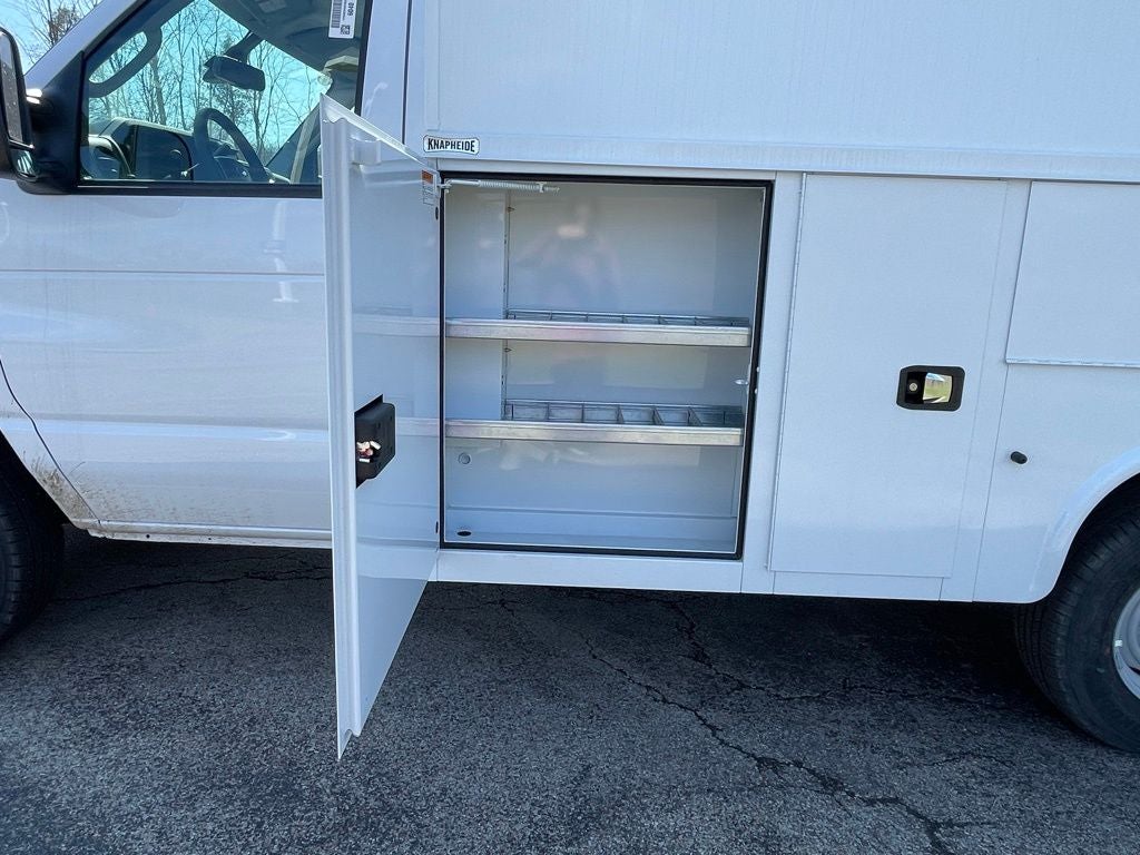 2026 Ford E-350SD Base Cutaway