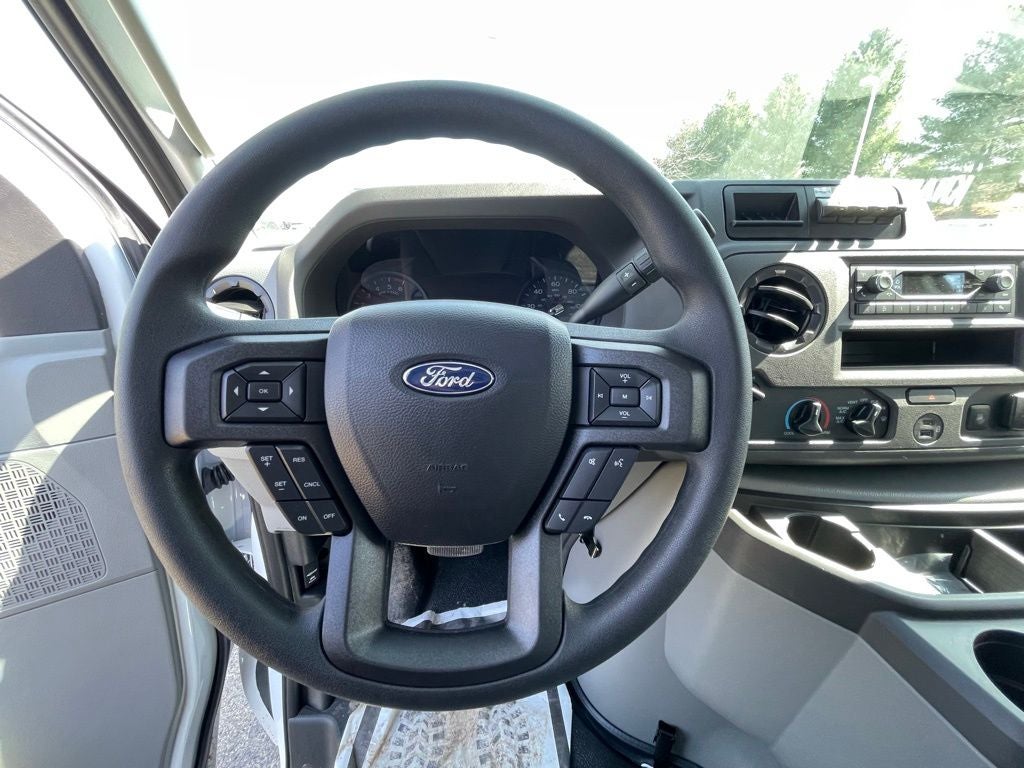 2026 Ford E-350SD Base Cutaway