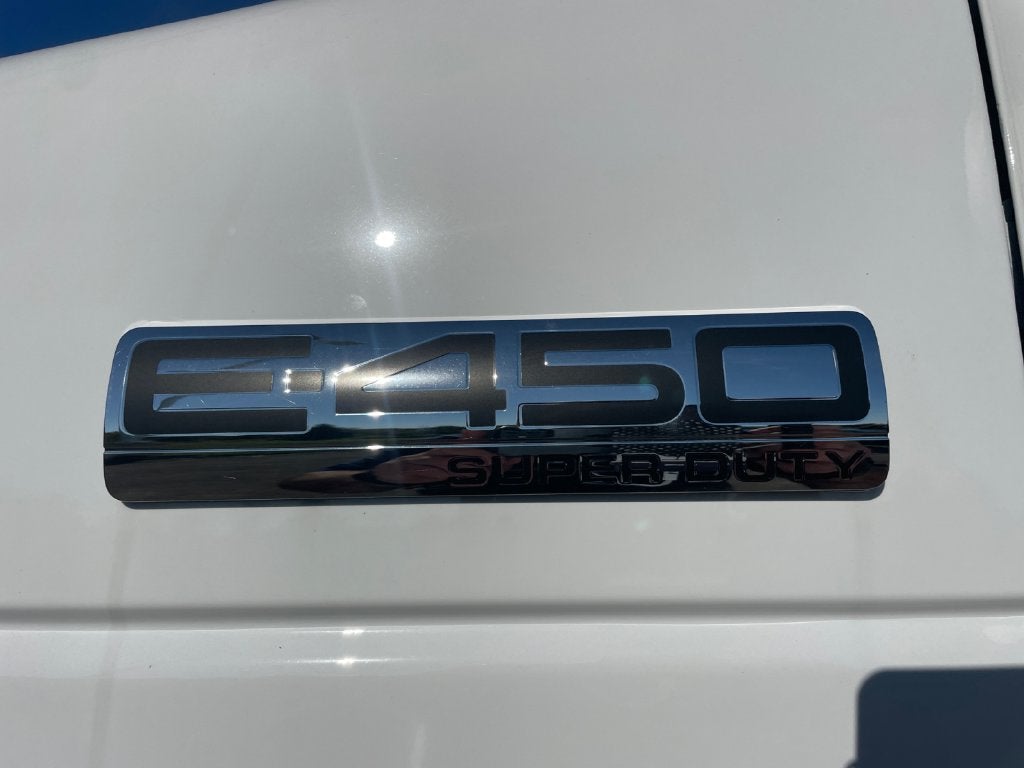 2027 Ford E-450SD Base