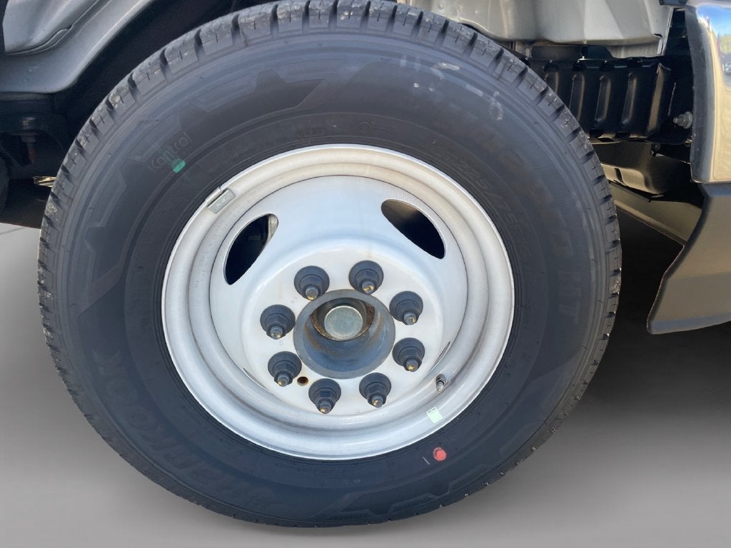 2027 Ford E-450SD Base