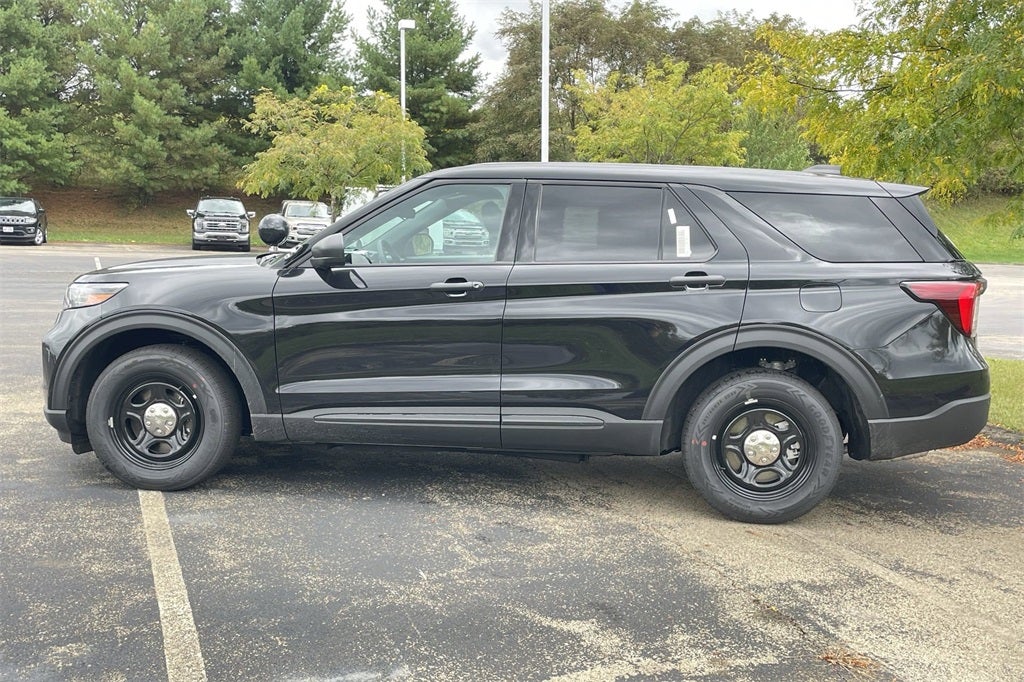 2025 Ford Utility Police Interceptor Base
