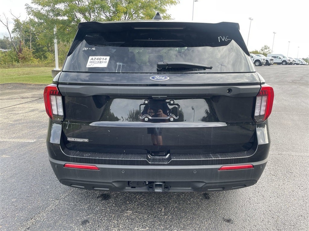 2025 Ford Utility Police Interceptor Base