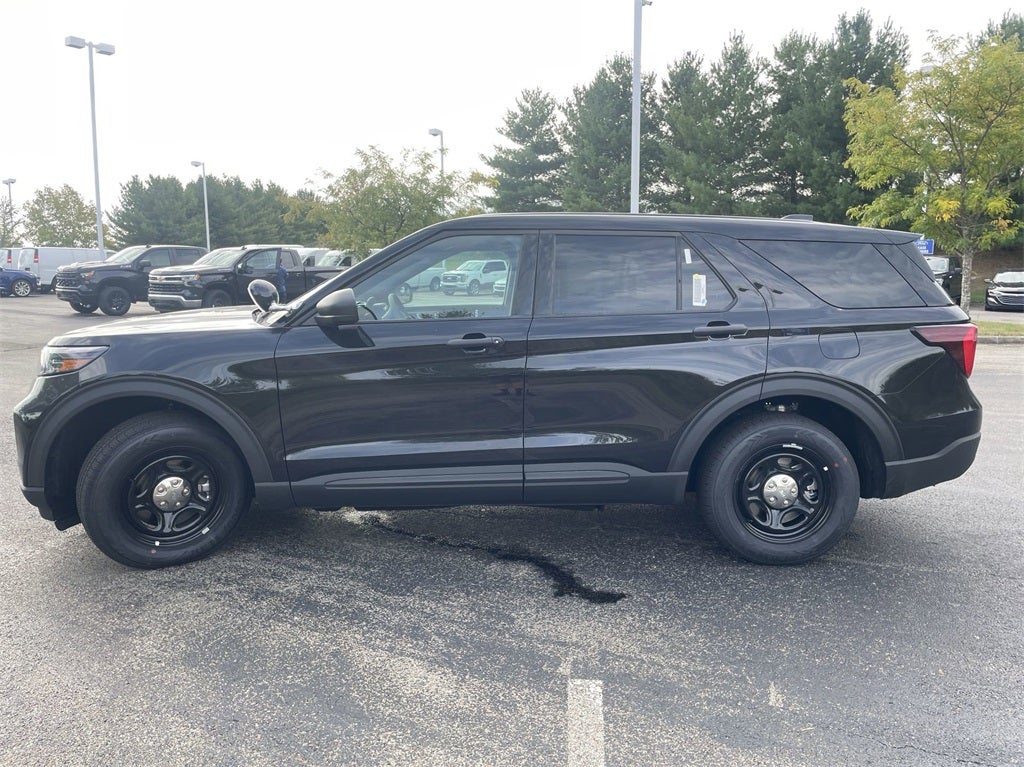 2025 Ford Utility Police Interceptor Base