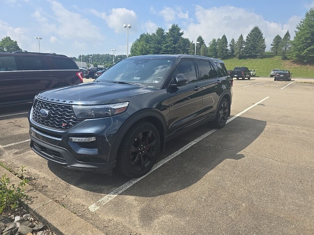 2022 Ford Explorer ST