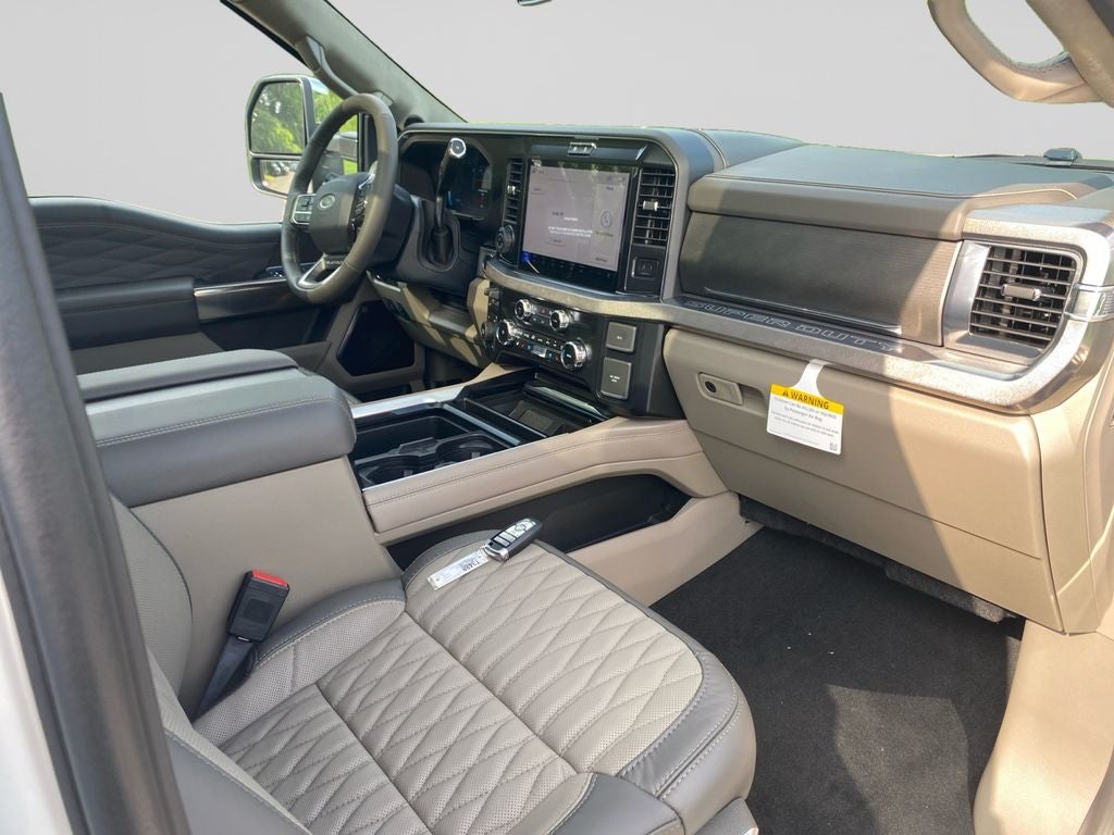 2026 Ford F-350SD Platinum DRW