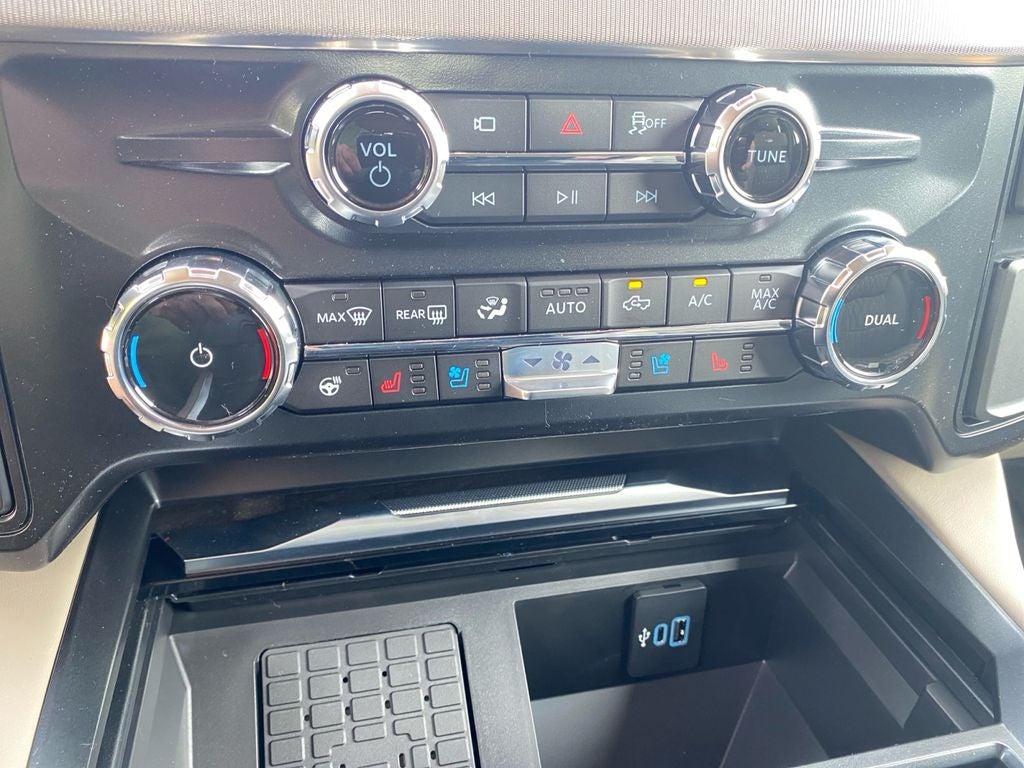 2026 Ford F-350SD Platinum DRW