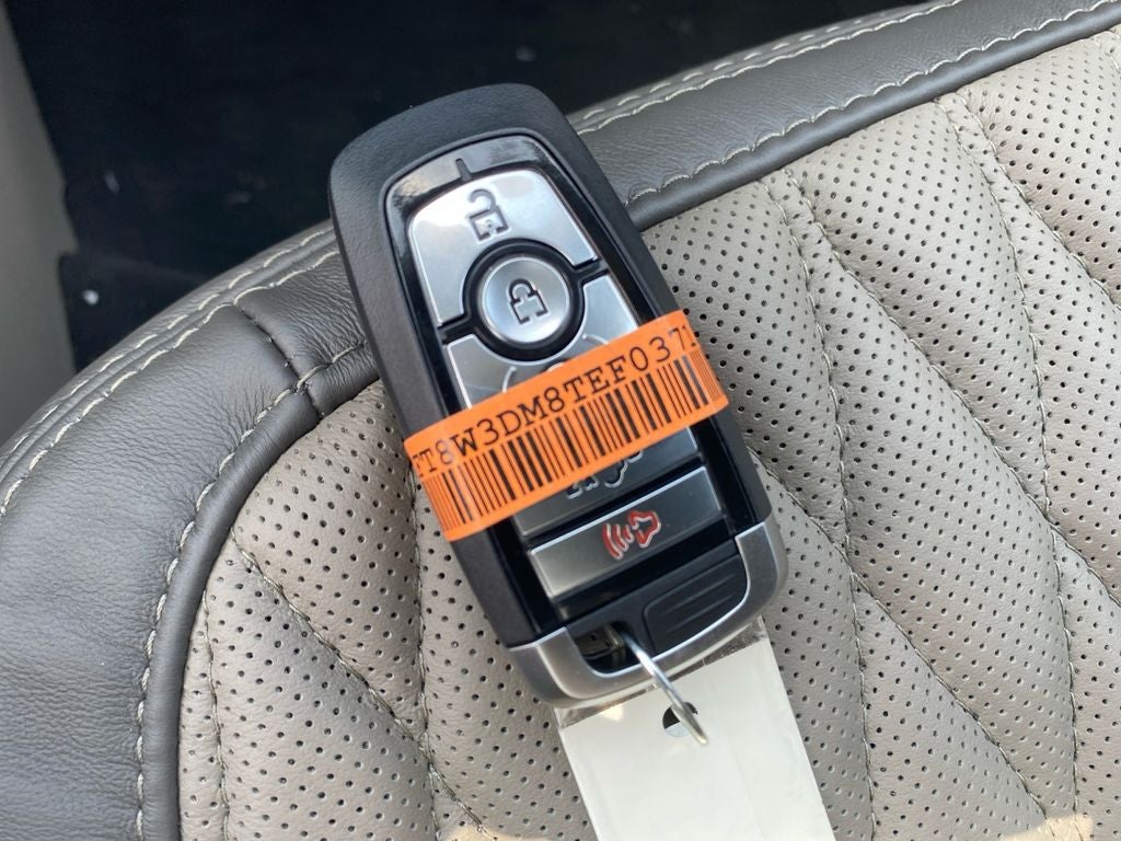 2026 Ford F-350SD Platinum DRW