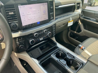 2026 Ford F-350SD Platinum DRW