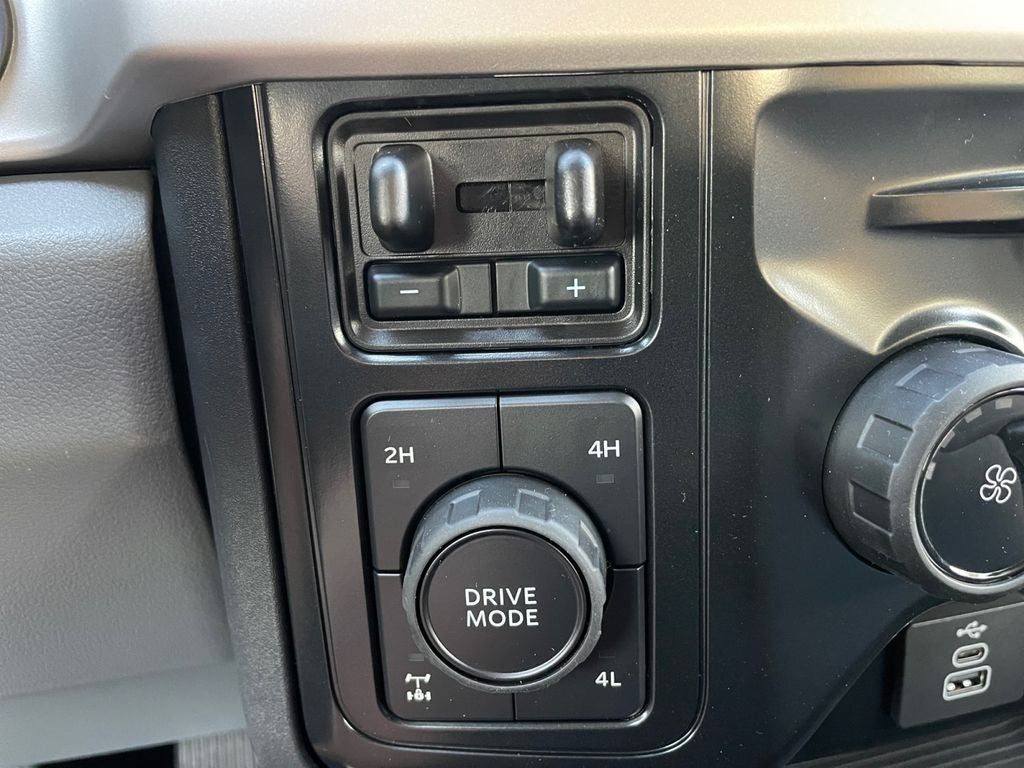 2027 Ford F-350SD XL