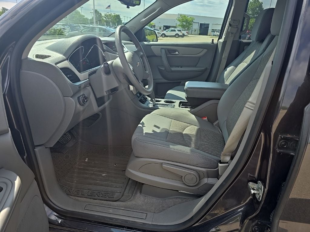 2017 Chevrolet Traverse LS