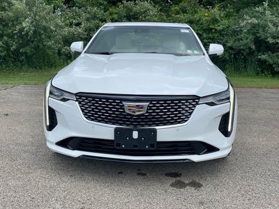 2023 Cadillac CT4 Premium Luxury