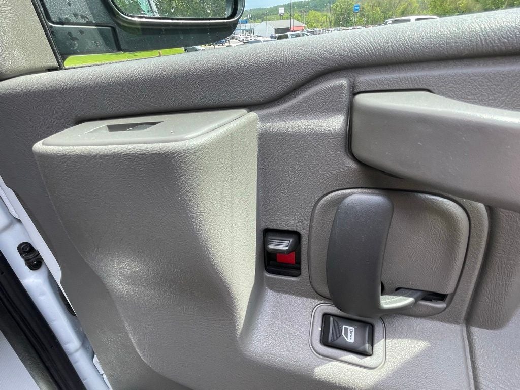 2024 Chevrolet Express 2500 Work Van Cargo