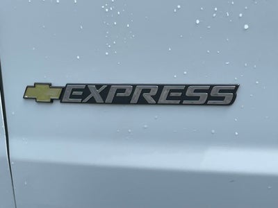 2024 Chevrolet Express 2500 Work Van Cargo