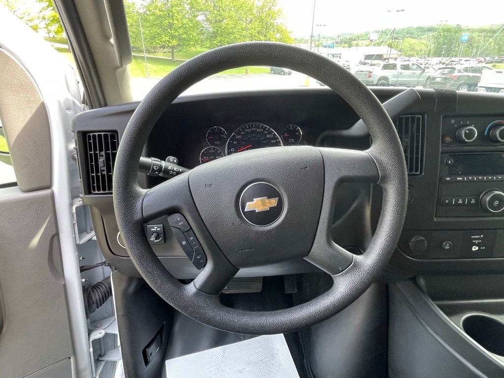 2024 Chevrolet Express 2500 Work Van Cargo