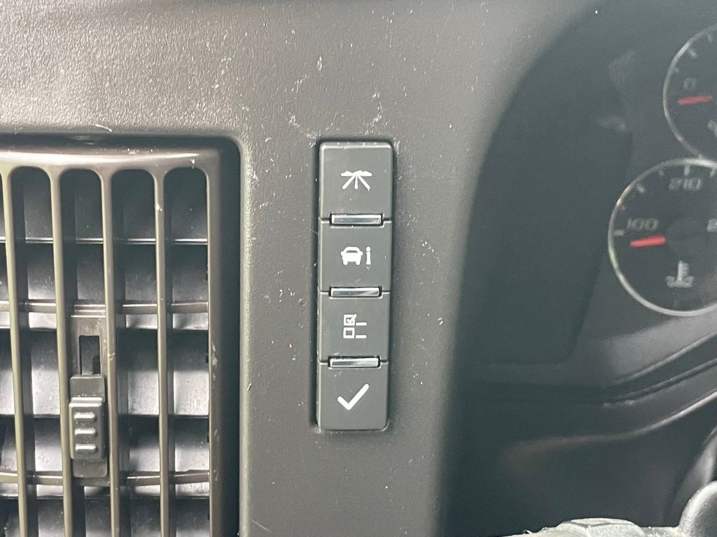 2021 Chevrolet Express 3500 Work Van Cargo