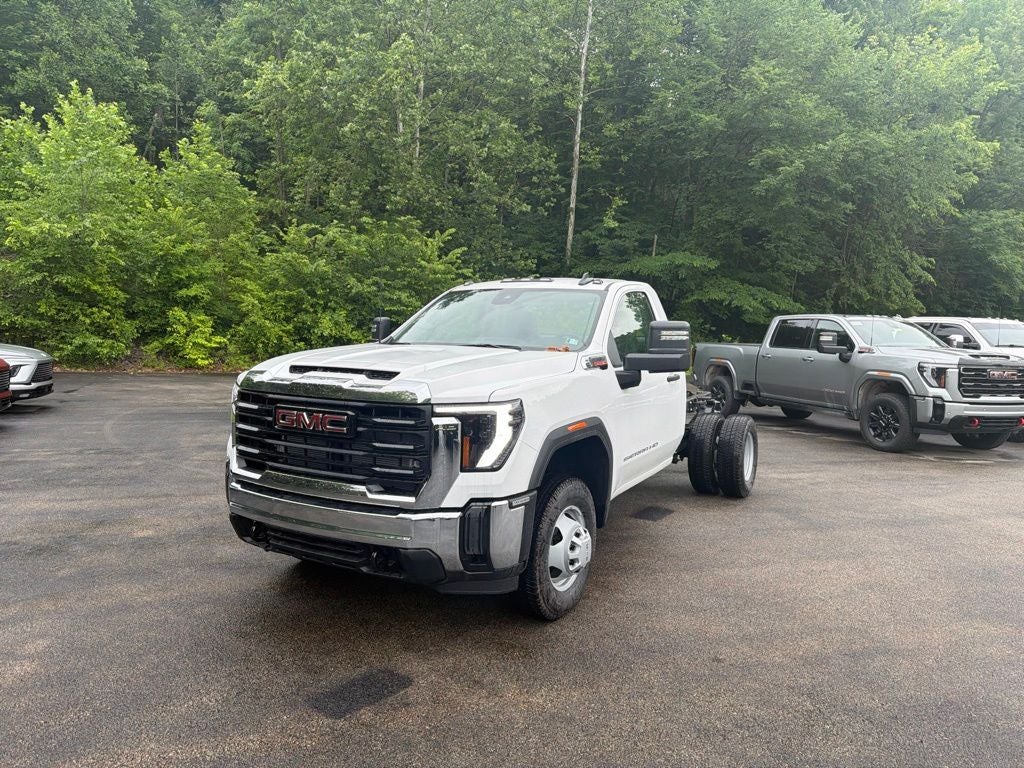 2026 GMC Sierra 3500HD Pro