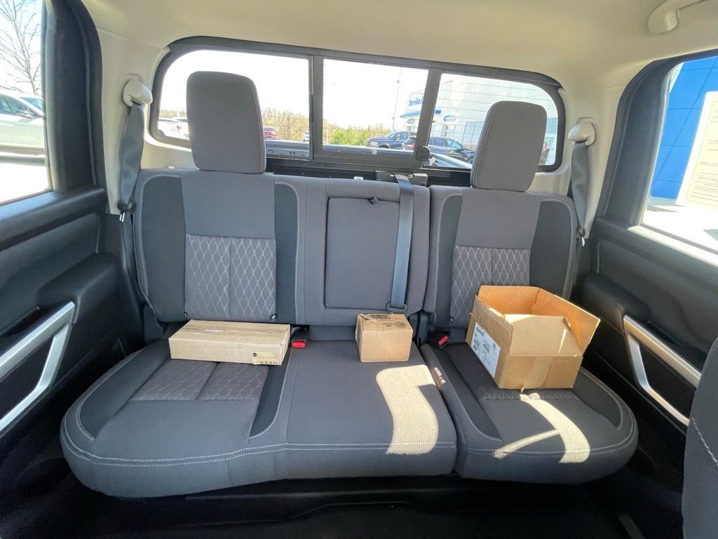 2024 Nissan Titan SV