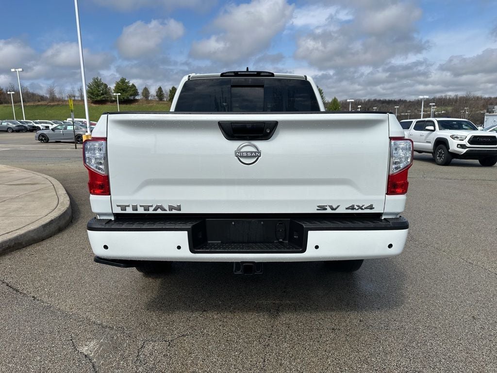 2024 Nissan Titan SV
