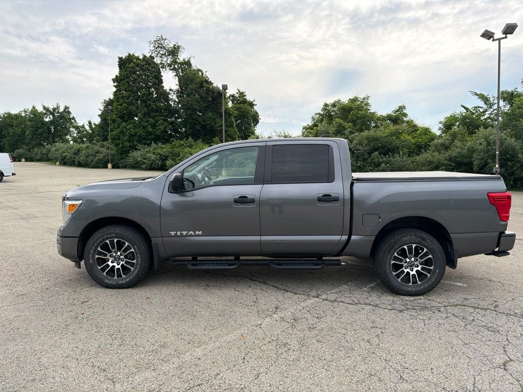 2023 Nissan Titan SV