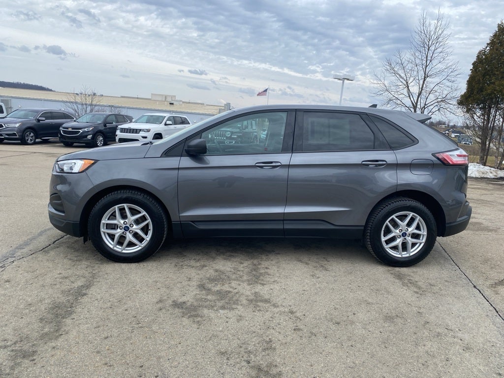 2022 Ford Edge SE