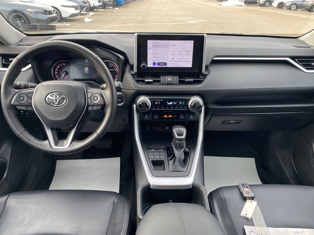 2023 Toyota RAV4 XLE Premium
