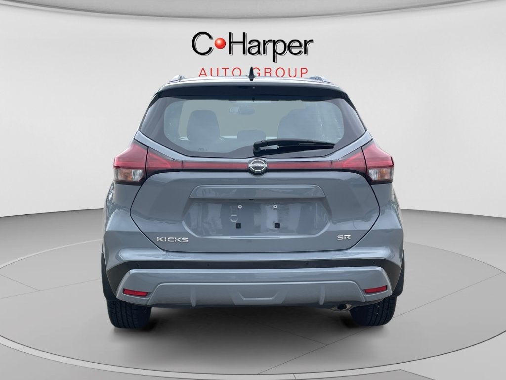 2023 Nissan Kicks SR