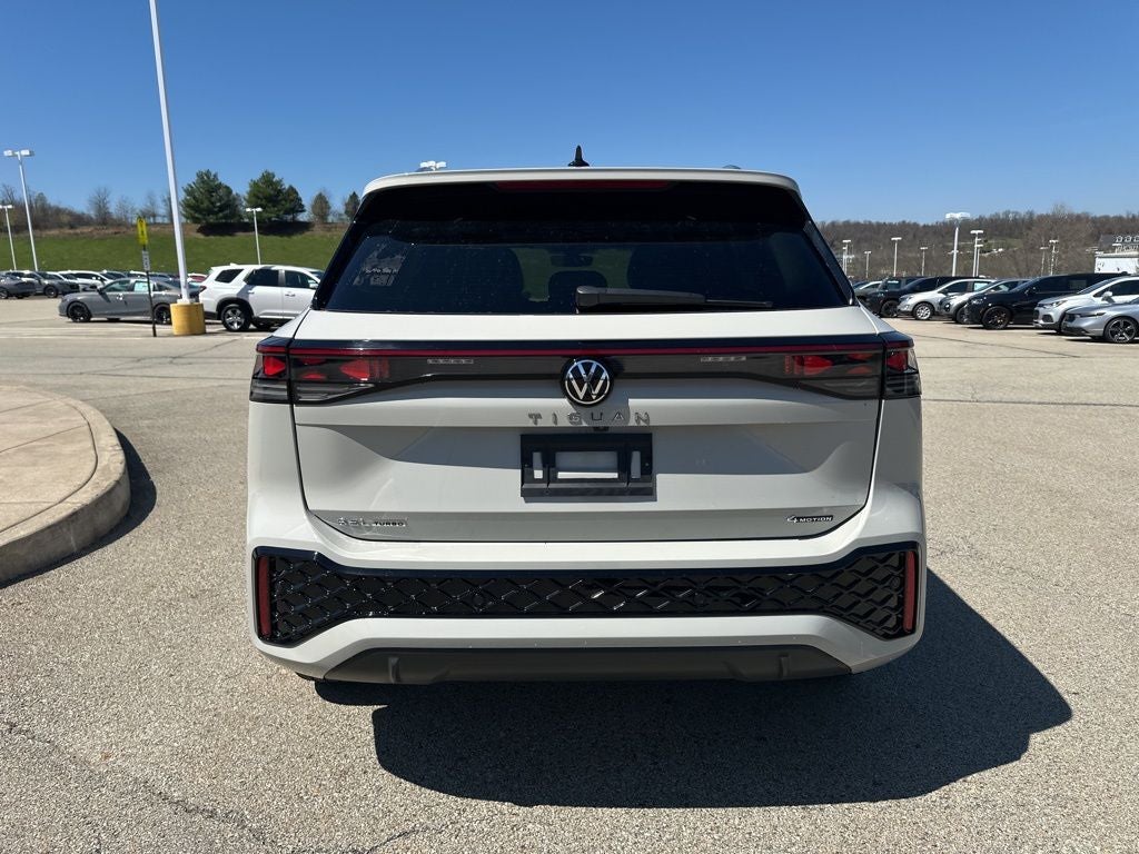 2026 Volkswagen Tiguan 2.0T SEL R-Line Turbo