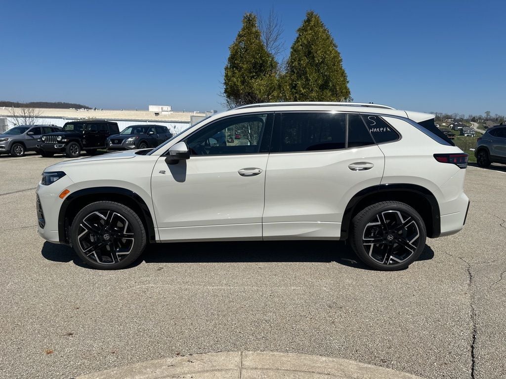 2026 Volkswagen Tiguan 2.0T SEL R-Line Turbo