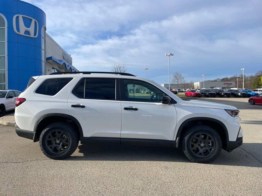 2025 Honda Pilot TrailSport
