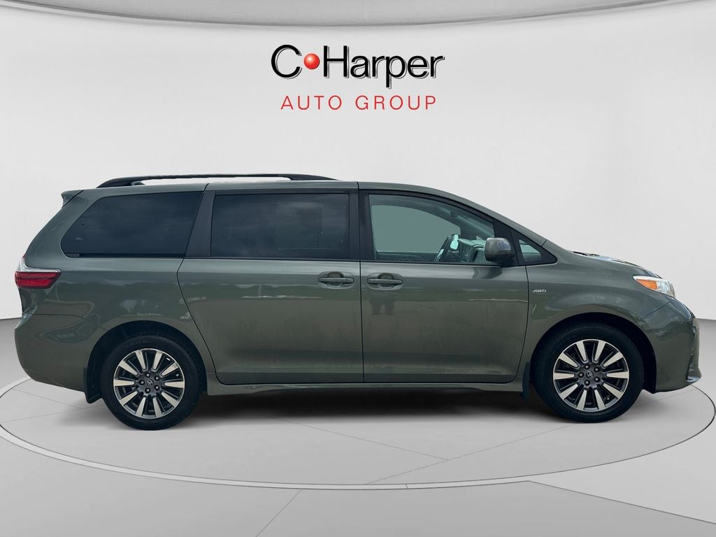 2020 Toyota Sienna LE 7 Passenger