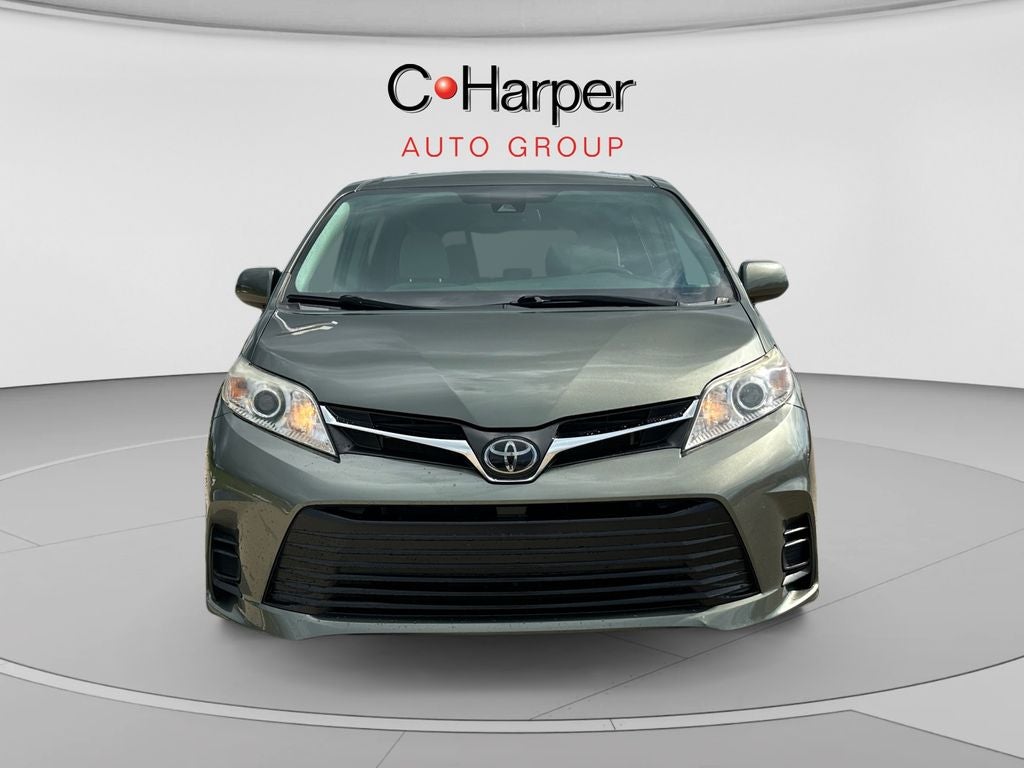 2020 Toyota Sienna LE 7 Passenger