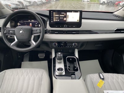 2025 Mitsubishi Outlander SEL