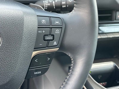 2025 Toyota Crown Signia Limited