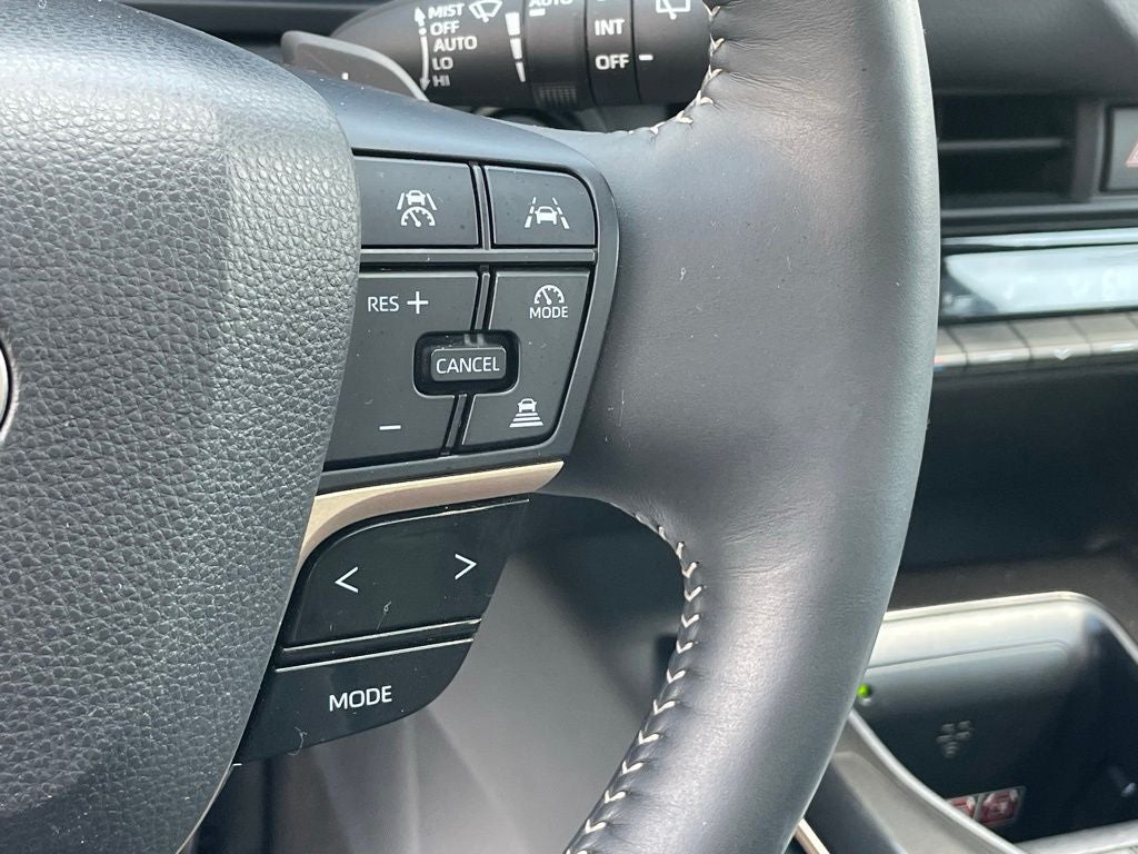 2025 Toyota Crown Signia Limited