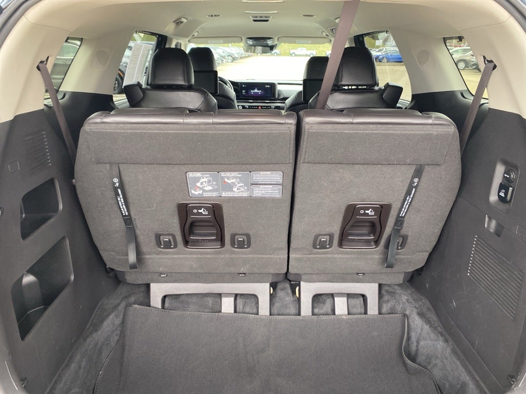 2022 Kia Carnival SX