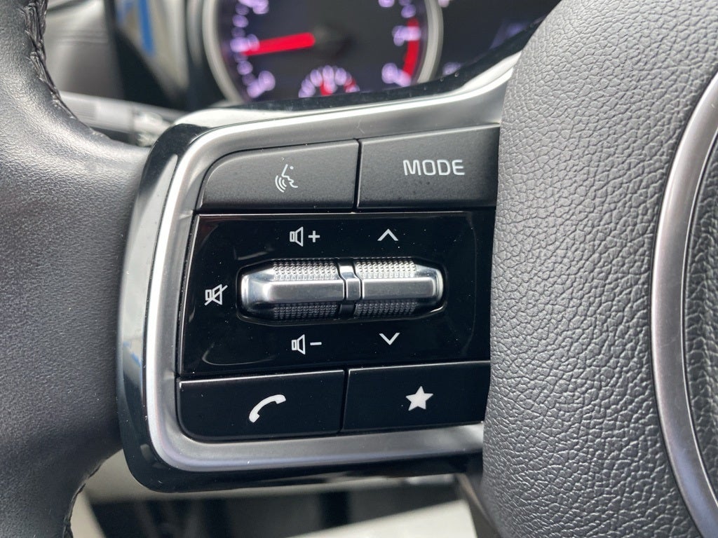 2022 Kia Carnival SX