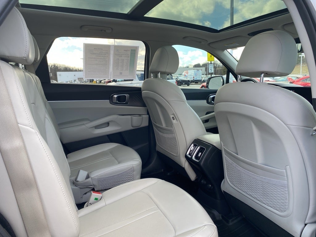 2022 Kia Sorento Hybrid EX