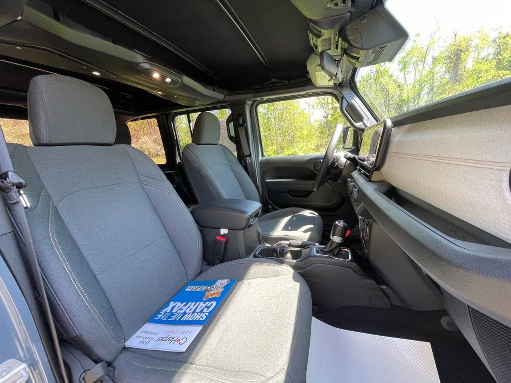 2025 Jeep Wrangler 4-Door Willys 4x4