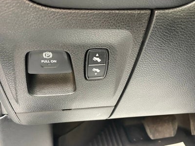2021 RAM 1500 Big Horn Crew Cab 4x4 5'7" Box