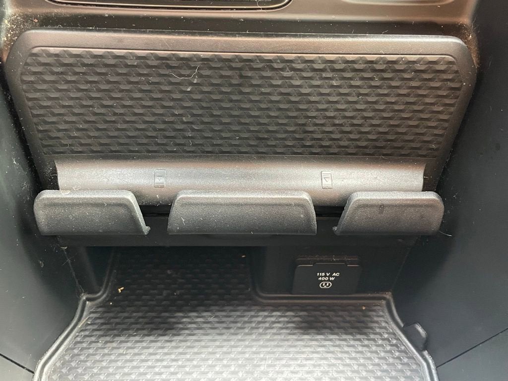 2021 RAM 1500 Big Horn Crew Cab 4x4 5'7" Box
