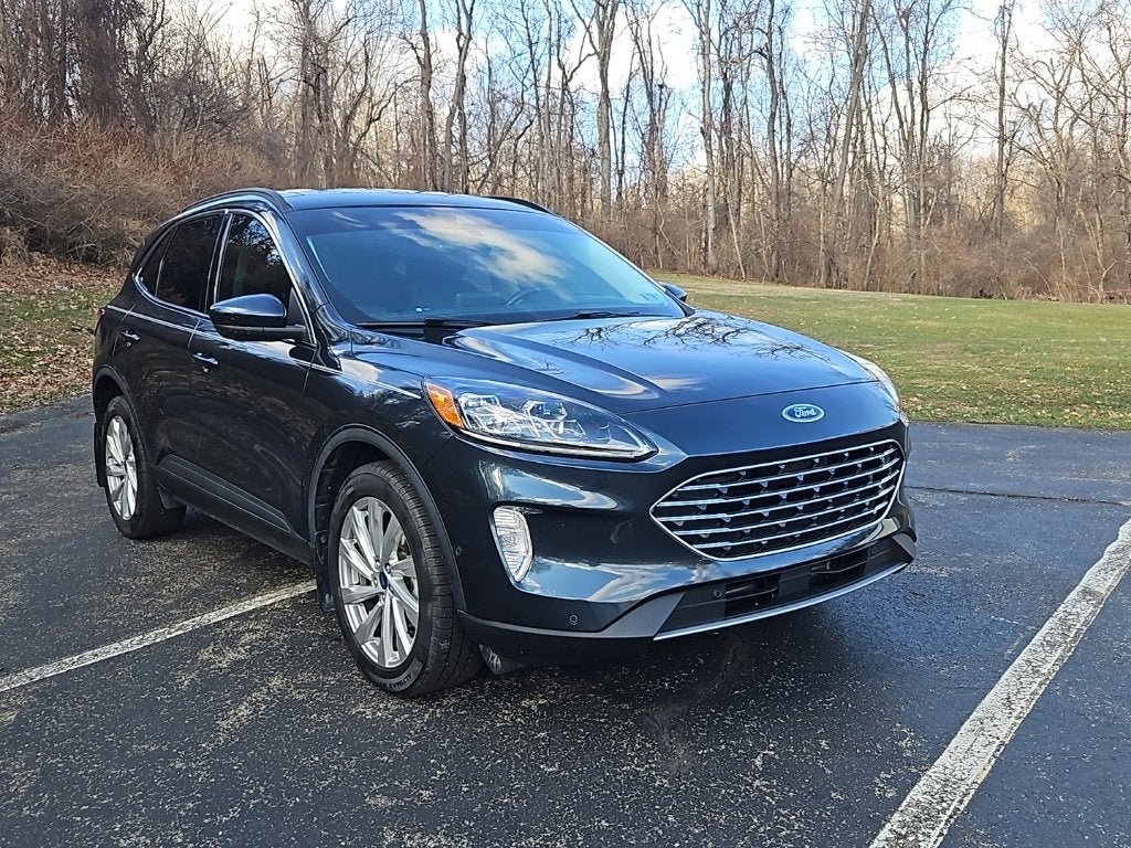 2022 Ford Escape Titanium