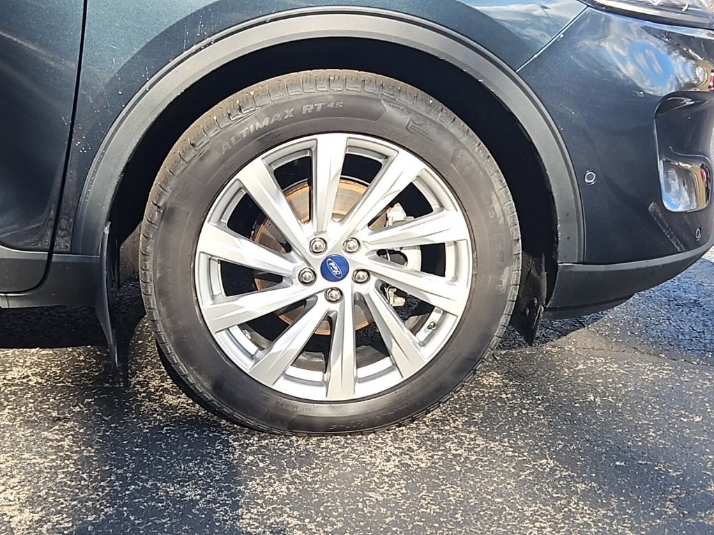 2022 Ford Escape Titanium