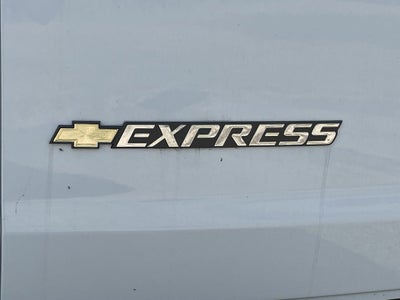 2025 Chevrolet Express Cargo 2500 WT