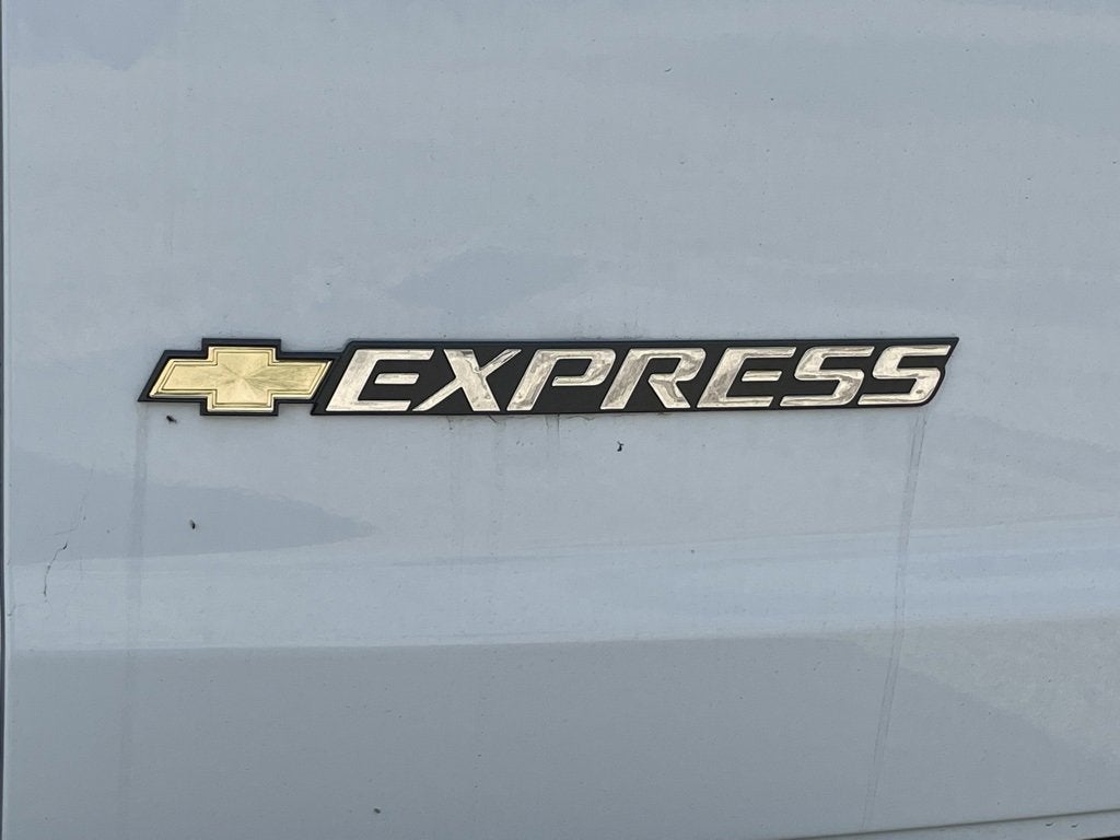2025 Chevrolet Express Cargo 2500 WT