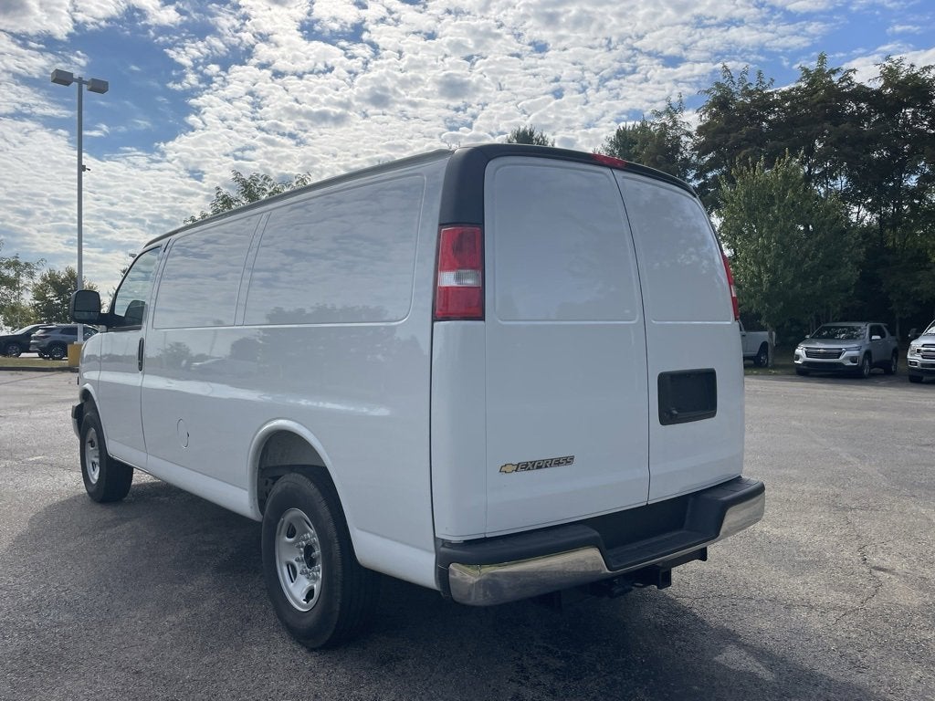2025 Chevrolet Express Cargo 2500 WT
