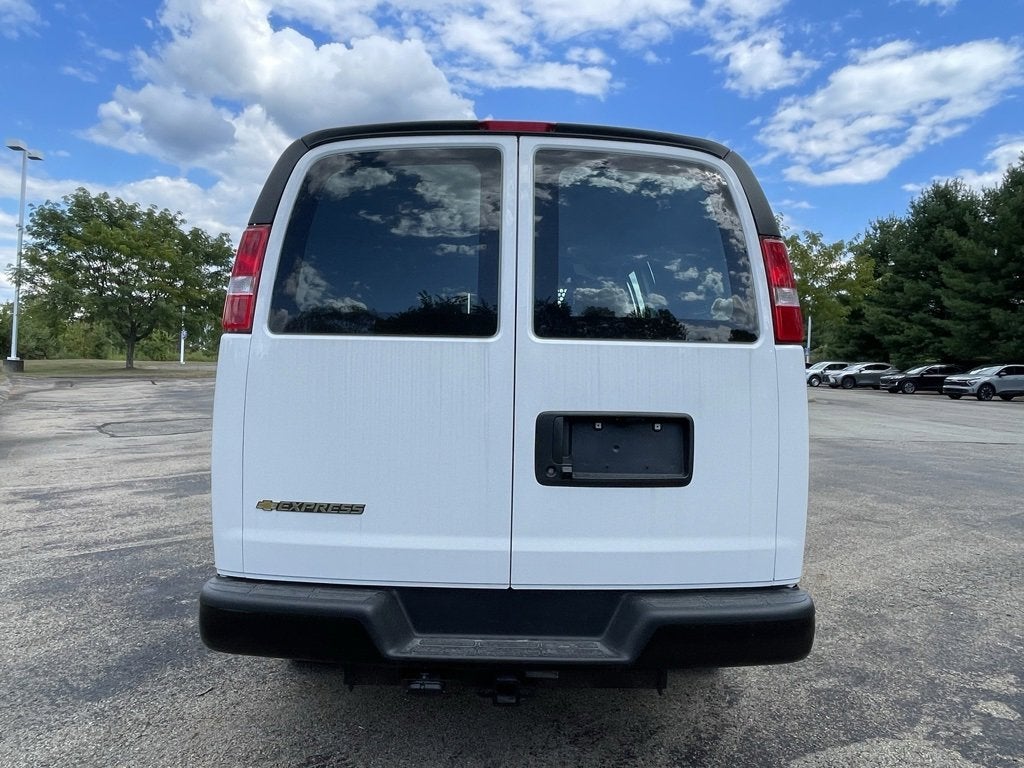 2025 Chevrolet Express Cargo 2500 WT
