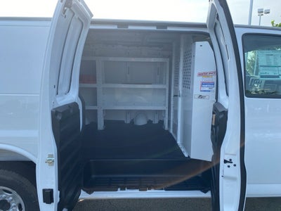 2025 Chevrolet Express Cargo 3500 WT