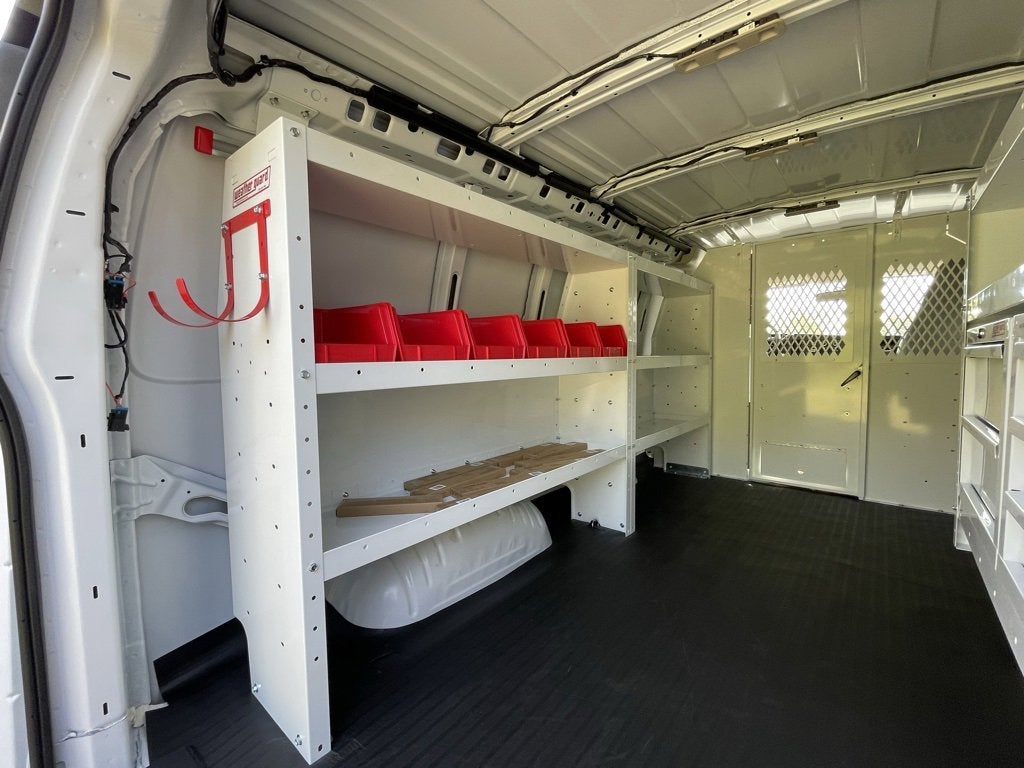 2025 Chevrolet Express Cargo 3500 WT